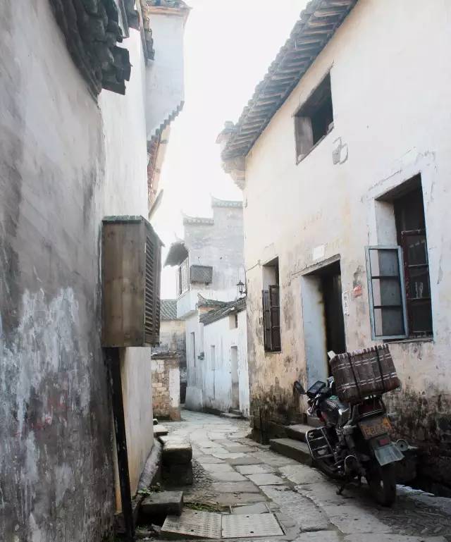 迷人的山水绘画,徽州特色烟雨江南画