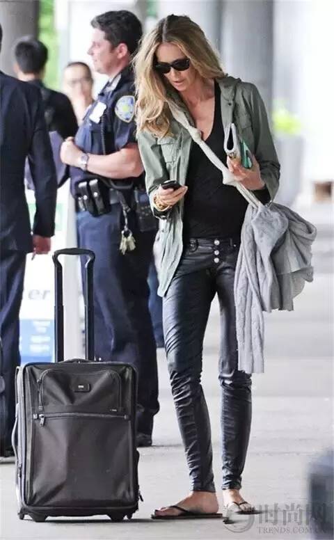 新年战衣你准备好了吗?见同学见前男友见情敌,咱可不能失了“身份”!