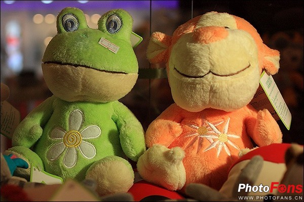 无反大变焦18-150mmf/3.5-6.3镜头评测