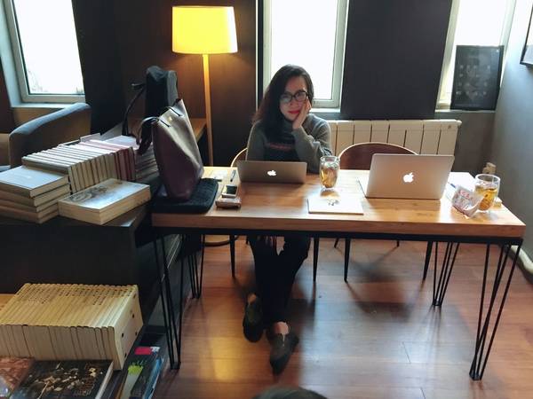 不会管理时间?她每天工作超过12小时,却