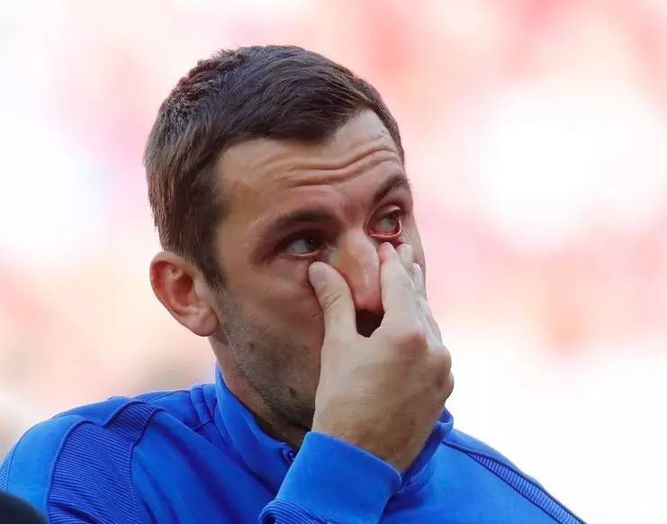 2021足坛感动泪目瞬间,2016足坛十大催人泪下的瞬间