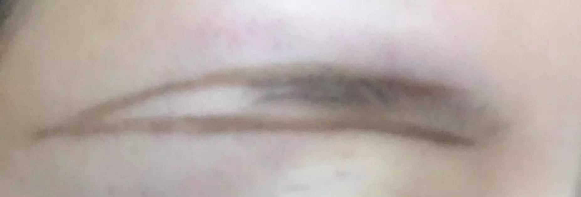 眉笔定妆粉和气垫是一样的吗,气垫眉笔好用吗