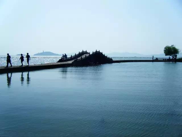 100块钱在干什么,100块钱能干点儿什么