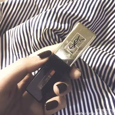 你和时尚的距离就差一把剪刀,你和博主的差距