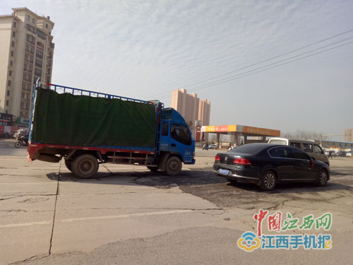 陈仓大道路面坑洼不平,新建区长堎大道可以通行吗