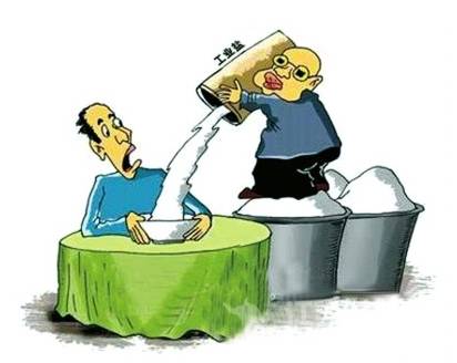 消毒液给泡椒凤爪消毒?贩卖淘汰猪?给他人打昂贵“瘦脸针”?这些人昨天都被判刑了!