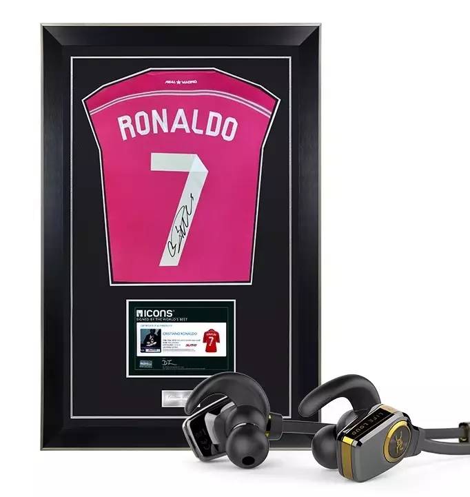 “双旦”临至，C罗总裁忙着怎么撩动全世界的雄性雌性荷尔蒙