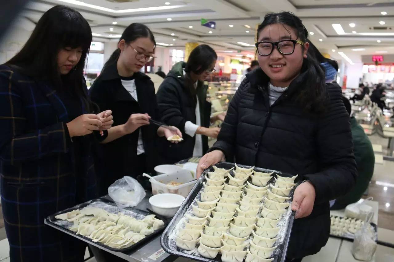 冬至-暖心｜常州纺院机电工程系举办包饺子活动