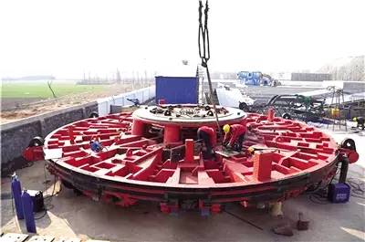 坐城郊线到新郑机场,新郑机场到市里城郊线最晚几点