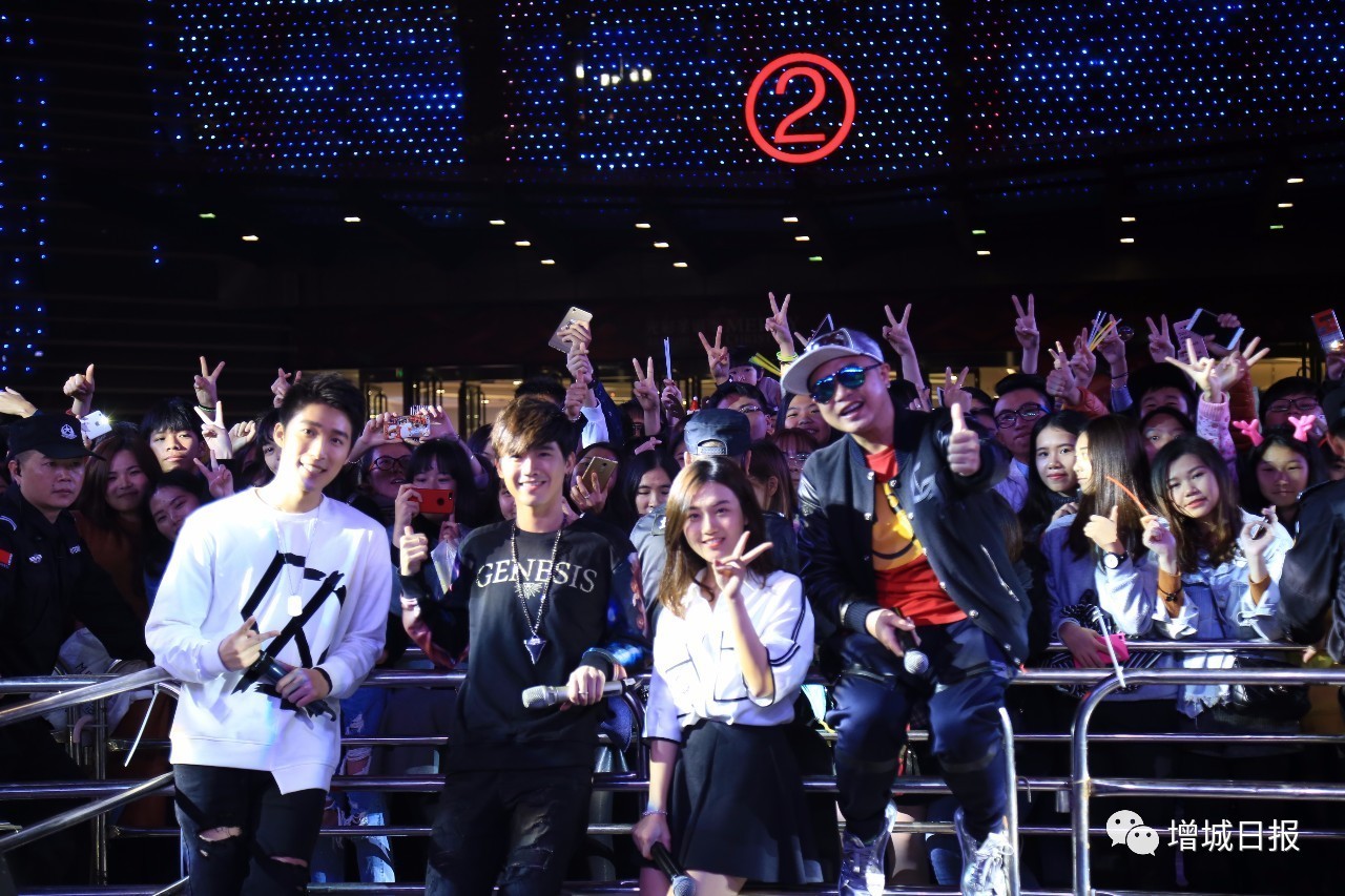 嗨翻全场现场人山人海,嗨翻全场人山人海