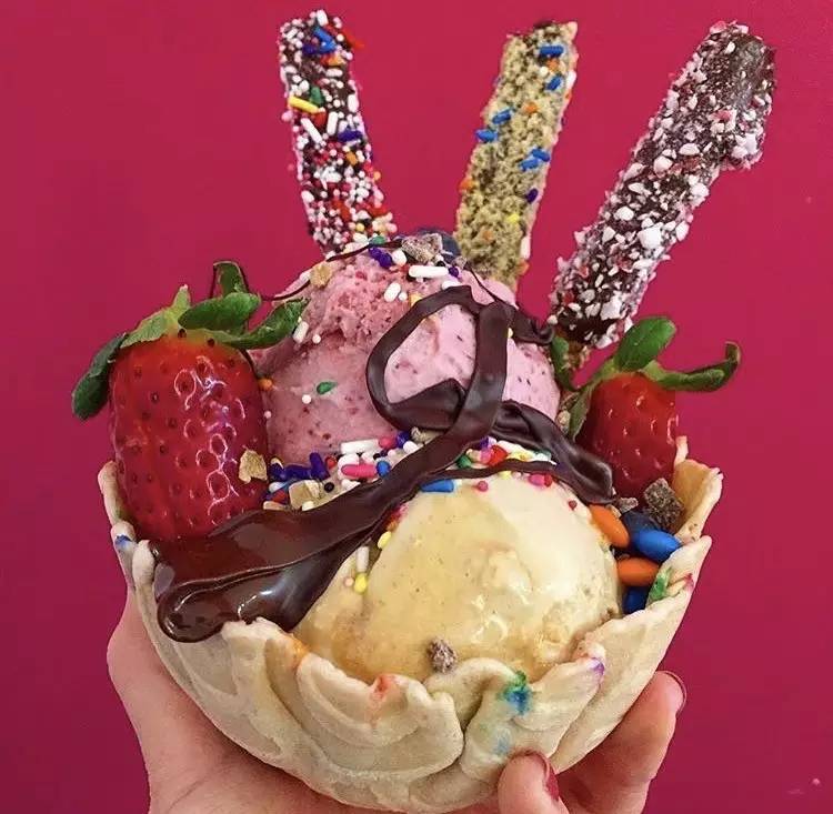有没有见过最漂亮又好吃的冰淇淋,有什么好吃又不腻的冰淇淋