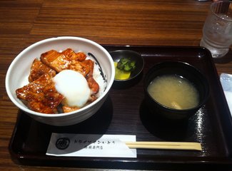 去东京住airbnb,相识十年从一个人到一家四口