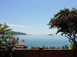 越南芽庄美丽的夜晚,越南芽庄的海上真美