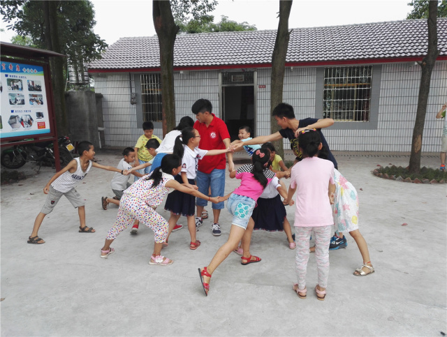 瞧,教育导报记者镜头下的2016!