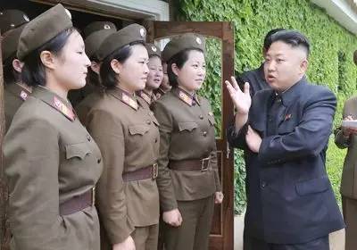 白天看起来好黑,白天还挺正常晚上就暴躁