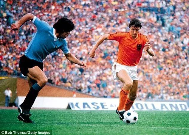 2021足坛感动泪目瞬间,2016足坛十大催人泪下的瞬间