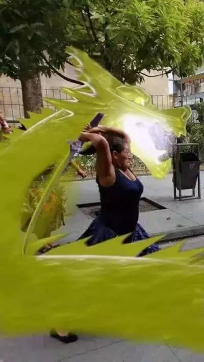 战斗民族大妈玩ak47,战斗民族的大妈有多强悍