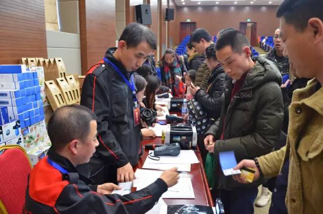 推广嗨逗上门”i保养+“首发仪式圆满结束