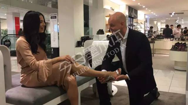 墨市BoxingDay现场:蔻驰5折!兰蔻YSL7折