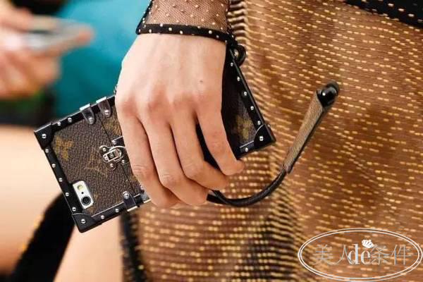 你不会也把Hermes念成喝er马嘶吧？