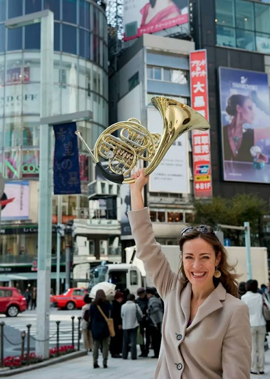 做核磁共振半道跑出来的多吗,做核磁共振途中为什么要推针水