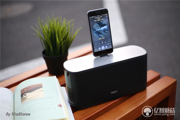 不用耳机孔一样插上就听，RSRDS909未来音响体验