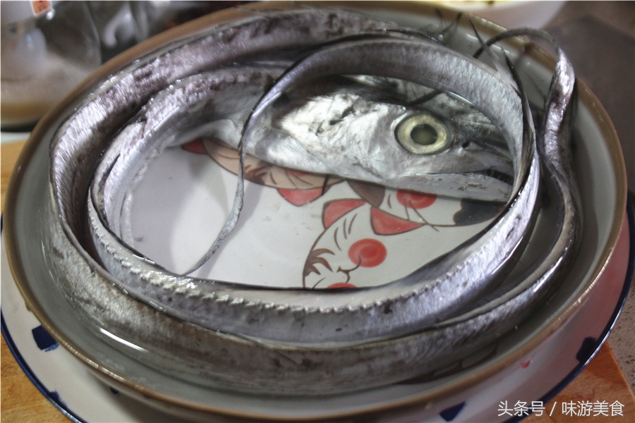 红烧带鱼怎么腌制好吃,红烧带鱼太腥怎么办