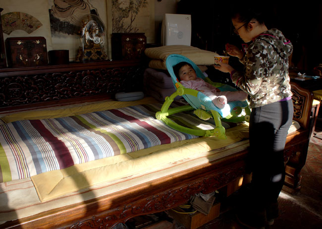 有人拿后海四合院换他这张床