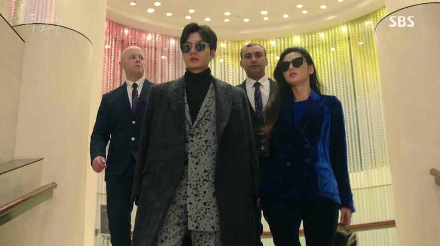 冬日穿搭女高端感大衣,丝贵纯都冬日烟花大衣