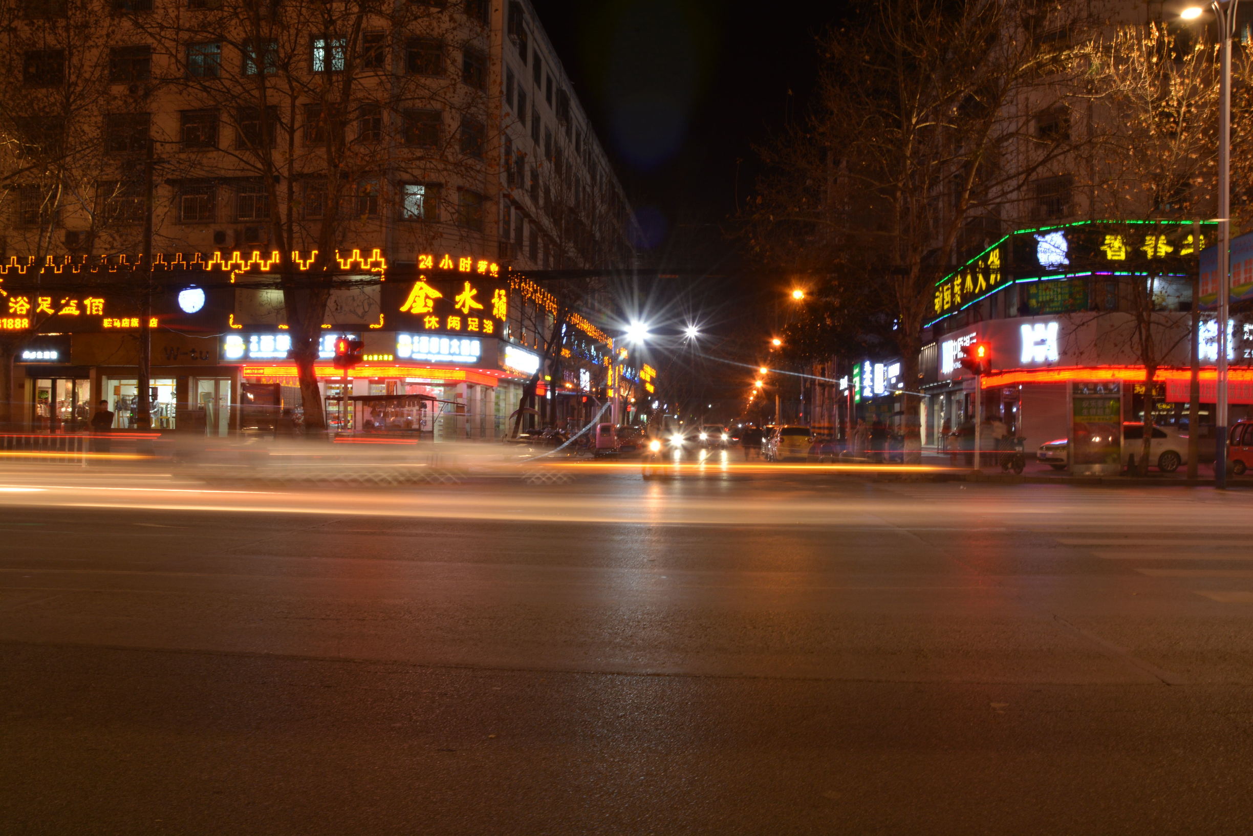 尼康D5200扫街，狗头基本够用