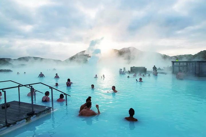 寒假带你见识世界各地的顶级温泉，“泡”制幼嫩美肌！