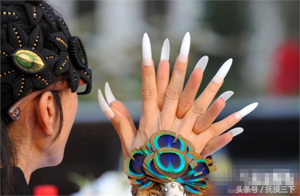 杨丽萍最后一次跳孔雀舞地点,杨丽萍跳的孔雀舞19岁