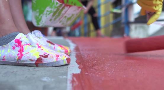 看，这些带着梦想的“有色”运动场