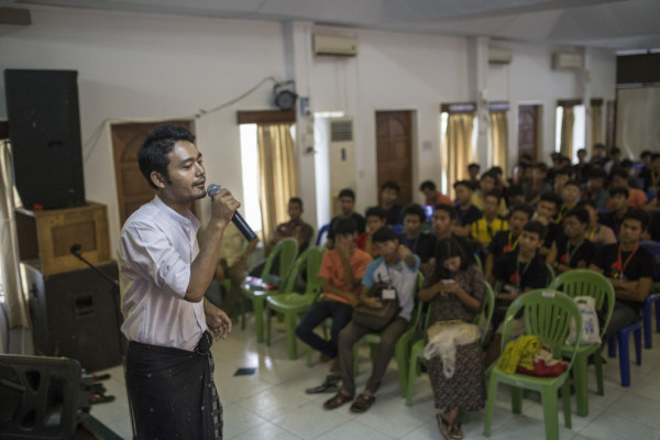 当数千万人突然能用上Facebook之后