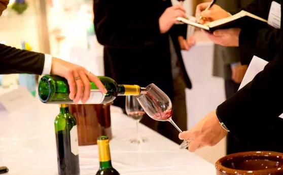 葡萄酒的功效与作用价格,葡萄酒的功效与作用营养价值介绍