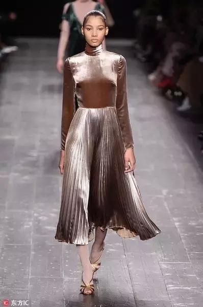 史上最丑时尚单品,丑到惨的时尚单品