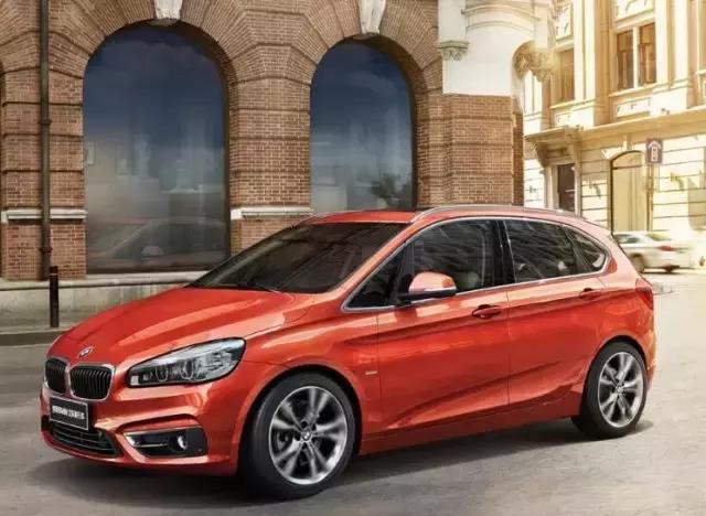 奔驰b200和宝马2系旅行车选哪个,宝马2系旅行车2016款218i运动