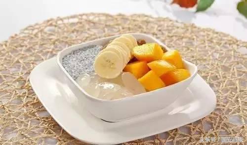 香港旅游十大必去景点 (香港十大必吃老店)