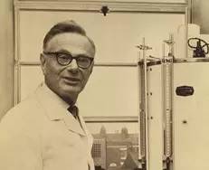 他被纳粹*害迫**，“玩拼图”玩出诺贝尔奖，打脸《Nature》