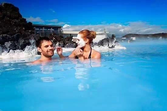 寒假带你见识世界各地的顶级温泉，“泡”制幼嫩美肌！