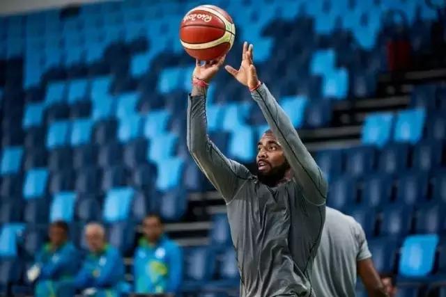 如何三分球100%命中,足球定点射准技巧