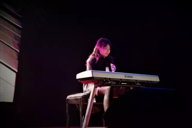 褰㈣薄璁捐澶ц禌瀛︽牎,鑱屾牎褰㈣薄璁捐澶ц禌