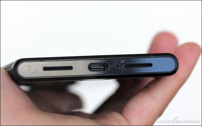 金立6999元,499元的金立手机2012年