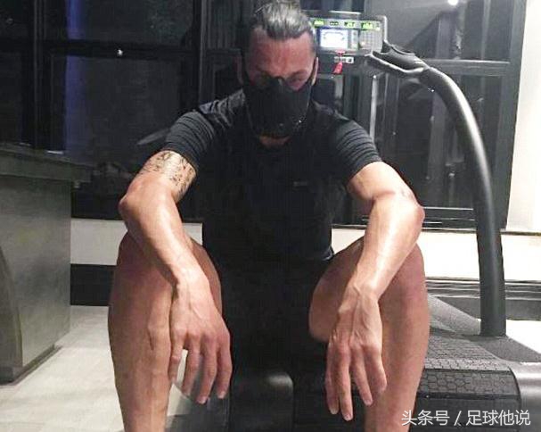 圣诞假期刷爆世界足坛的两神图，国足队员值得看上一万遍！