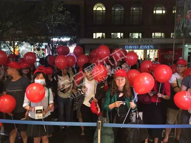 墨市BoxingDay现场:蔻驰5折!兰蔻YSL7折