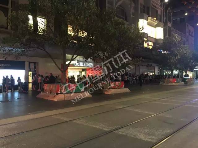 墨市BoxingDay现场:蔻驰5折!兰蔻YSL7折