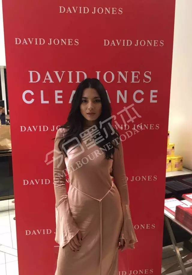 墨市BoxingDay现场:蔻驰5折!兰蔻YSL7折