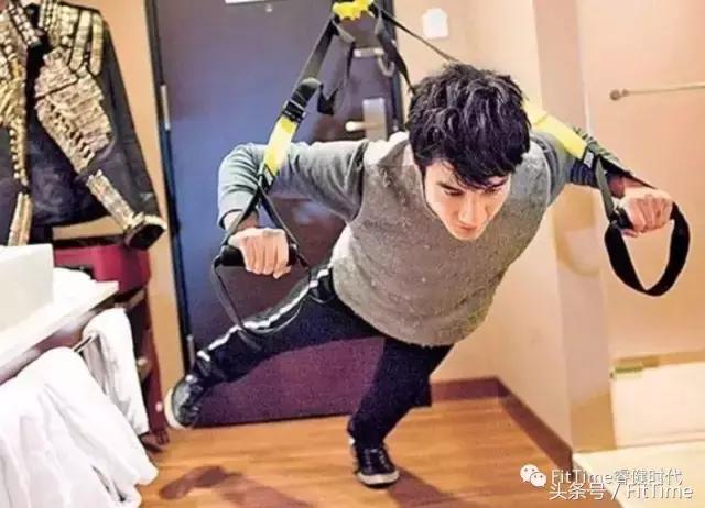 trx健身动作教程,明星都在练什么