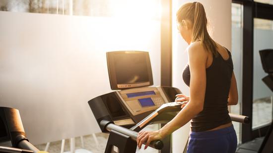 晚上睡觉前做运动减肥,减肥睡觉前吃鸡蛋好吗