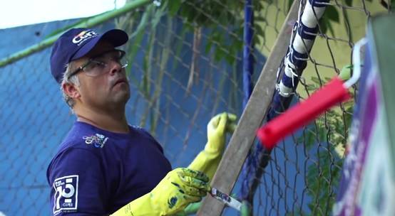 看，这些带着梦想的“有色”运动场